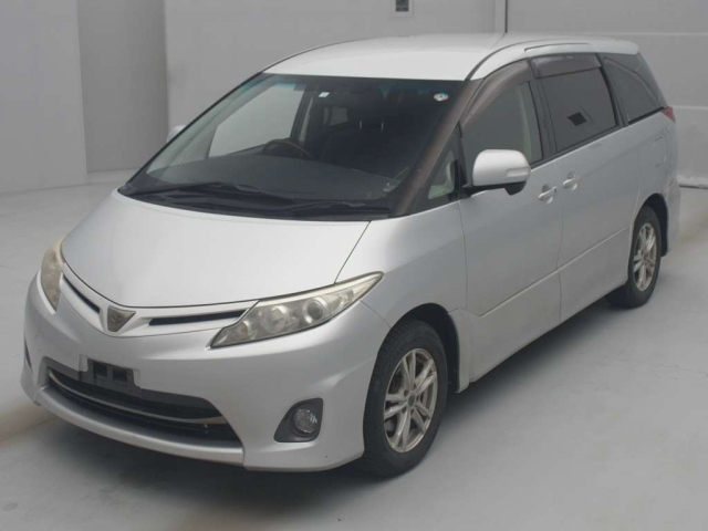 TOYOTA ESTIMA 2010