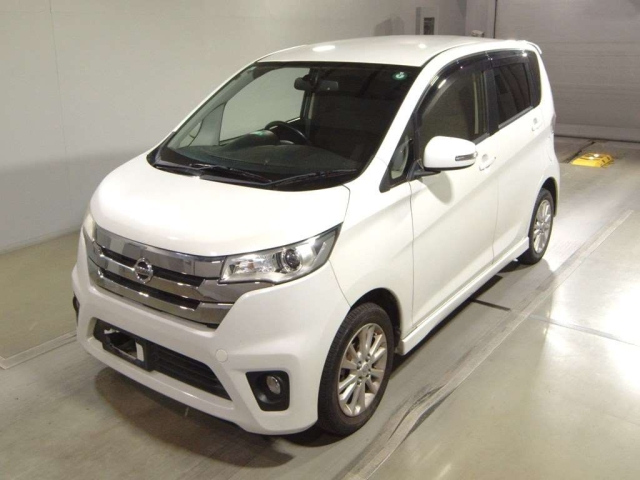 NISSAN DAYZ 2013