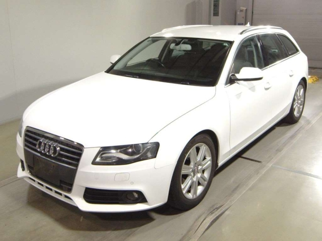 AUDI A4 2011