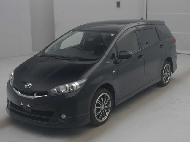 TOYOTA WISH 2010