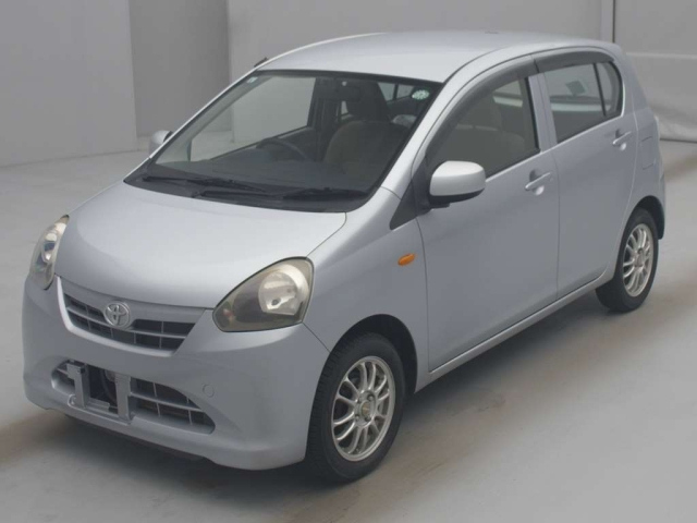 TOYOTA PIXIS EPOCH 2013