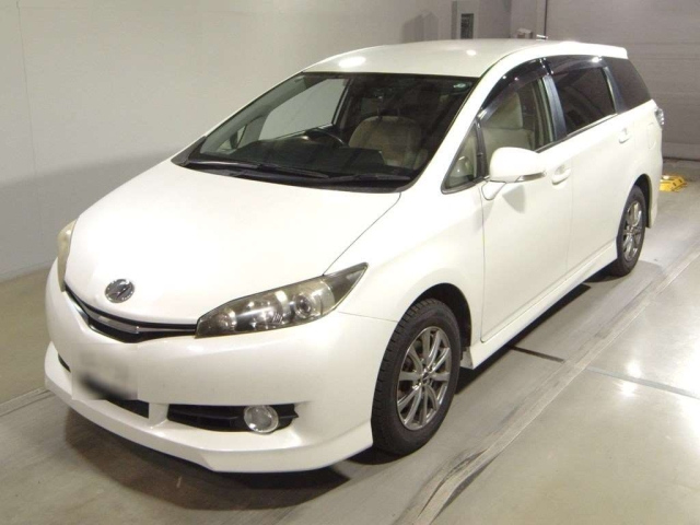 TOYOTA WISH 2012
