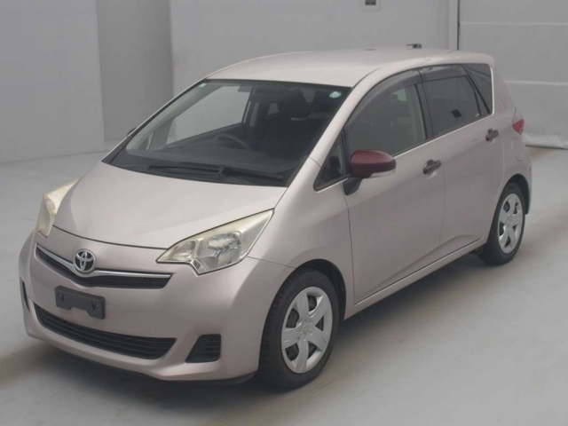 TOYOTA RACTIS 2011