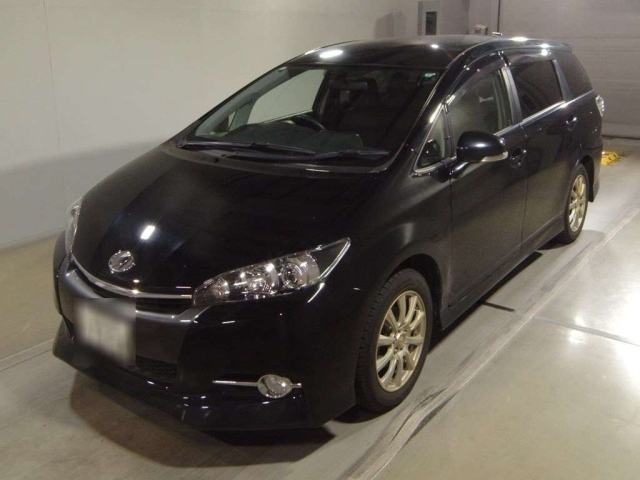TOYOTA WISH 2017