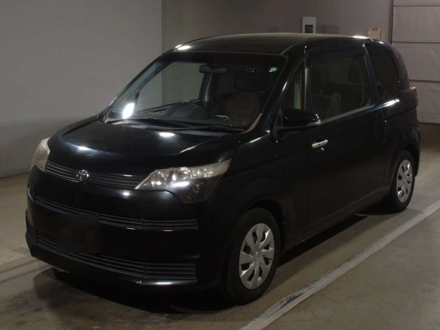 TOYOTA SPADE 2013