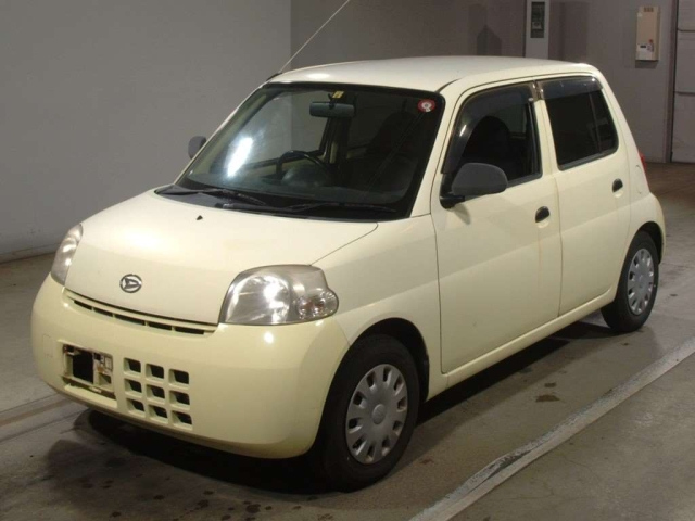 DAIHATSU ESSE 2010