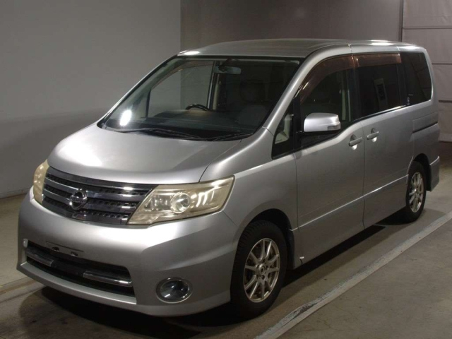NISSAN SERENA 2010