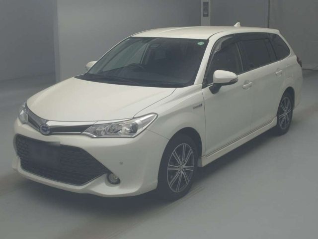 TOYOTA COROLLA FIELDER 2015