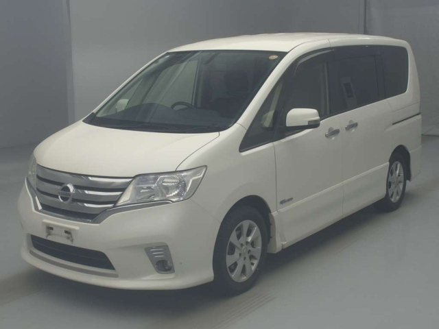 NISSAN SERENA 2013
