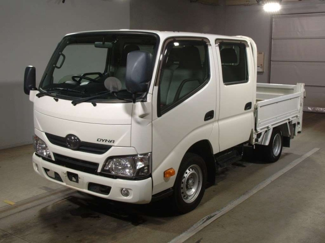 TOYOTA DYNA 2020