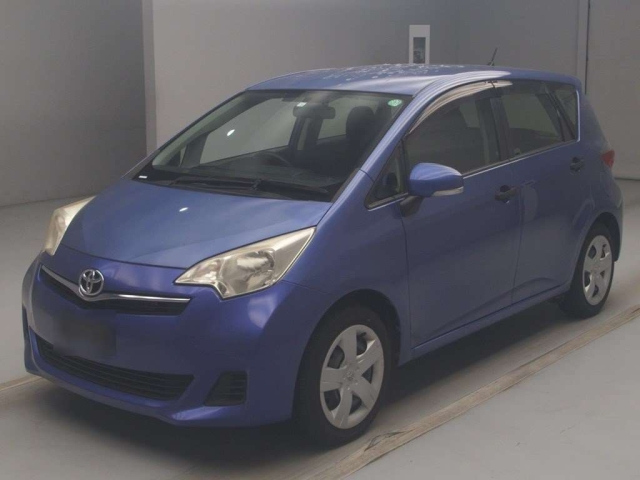 TOYOTA RACTIS 2013