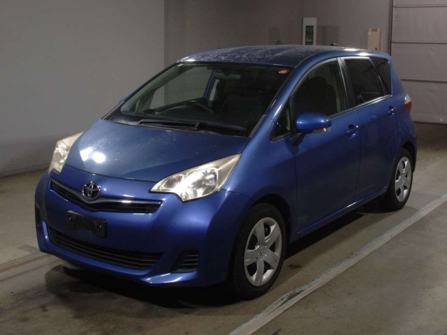 TOYOTA RACTIS 2013