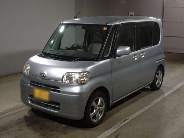 DAIHATSU TANTO 2012
