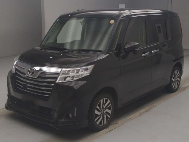 TOYOTA ROOMY 2017