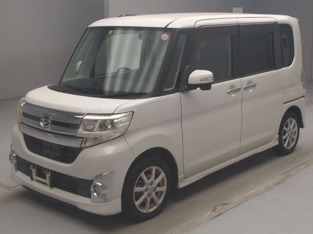 DAIHATSU TANTO 2014