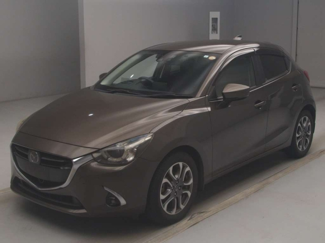 MAZDA DEMIO 2017