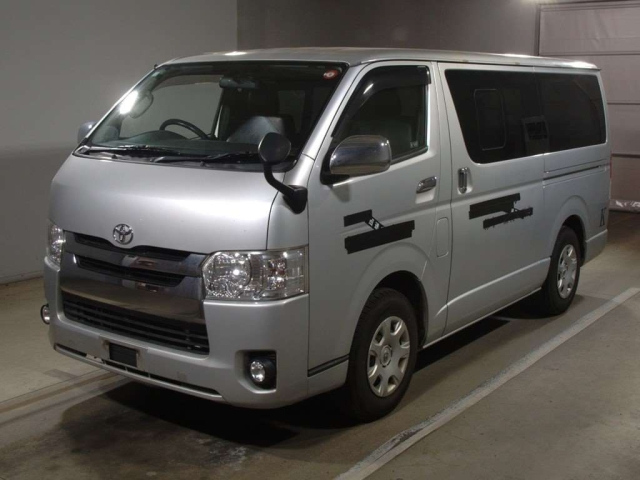 TOYOTA REGIUS ACE VAN 2017