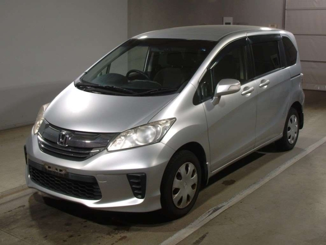HONDA FREED 2015