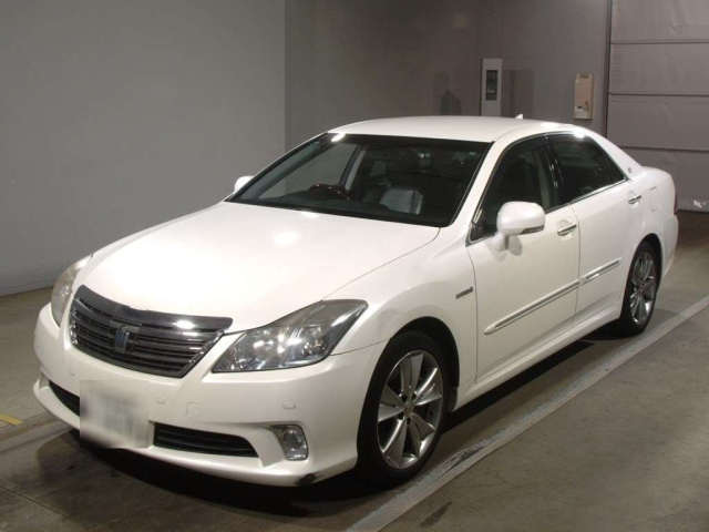 TOYOTA CROWN 2013