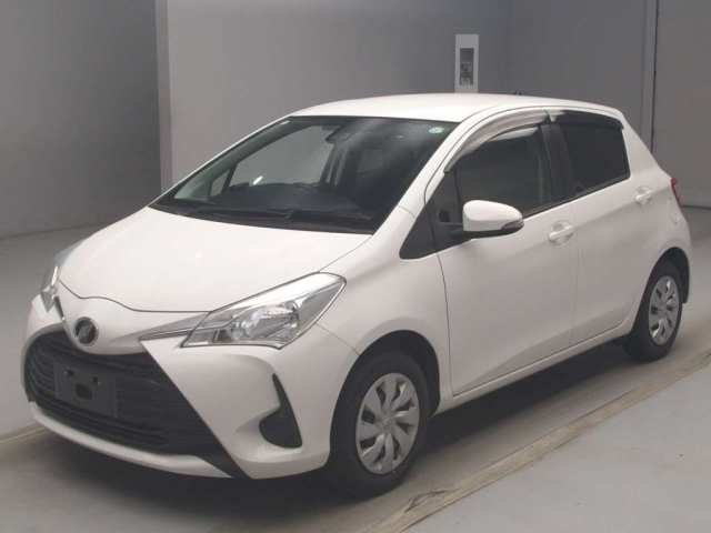 TOYOTA VITZ 2019