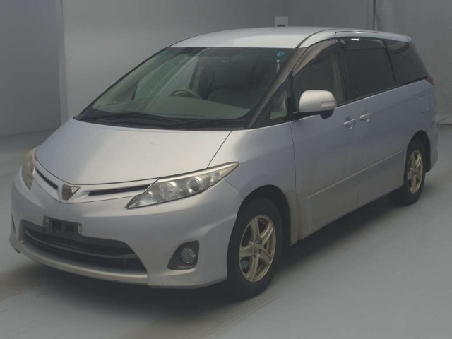 TOYOTA ESTIMA 2010