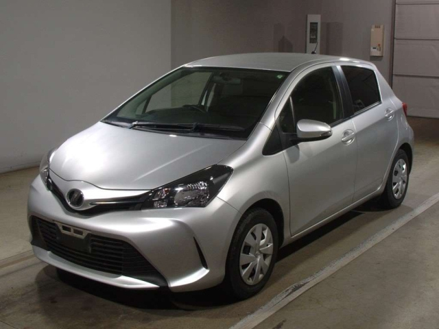 TOYOTA VITZ 2014