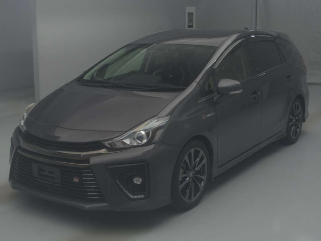 TOYOTA PRIUS ALPHA 2018