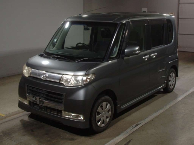 DAIHATSU TANTO 2010
