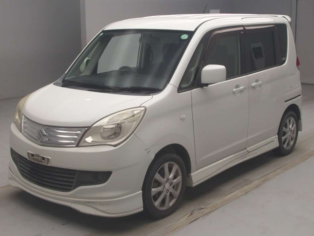 SUZUKI SOLIO 2013