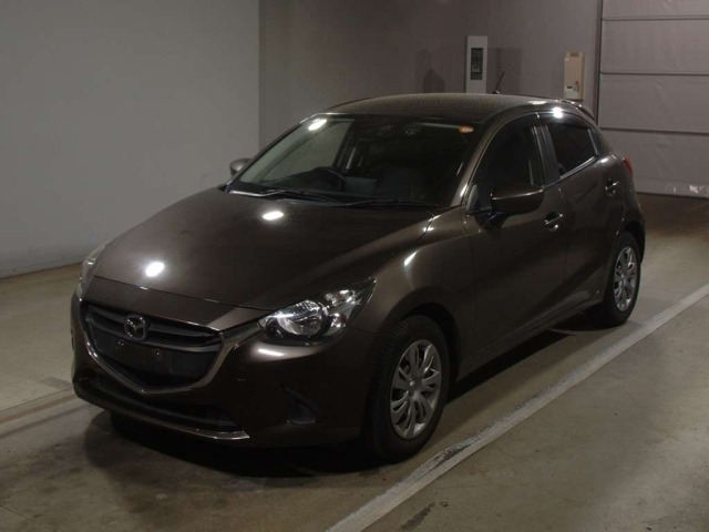 MAZDA DEMIO 2016