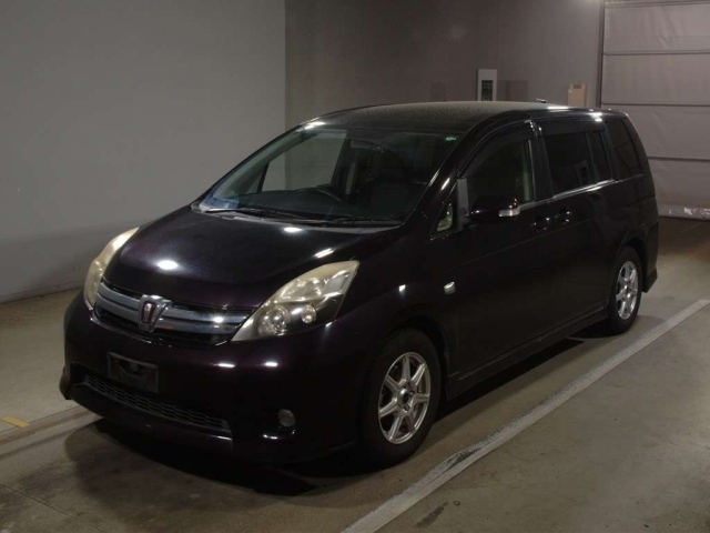 TOYOTA ISIS 2013