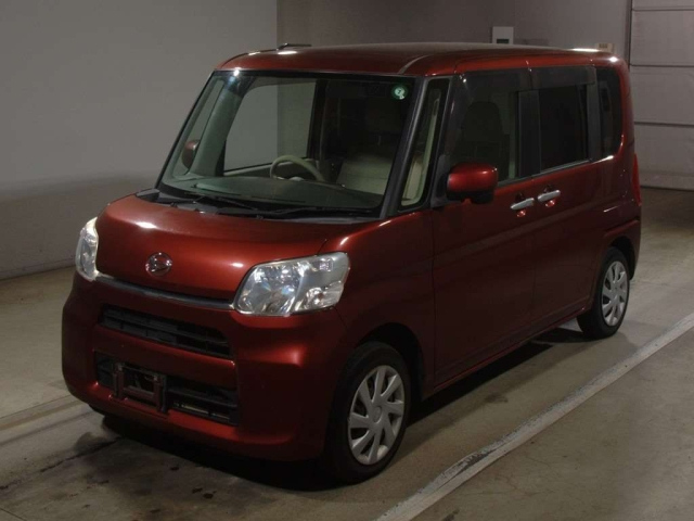 DAIHATSU TANTO 2015