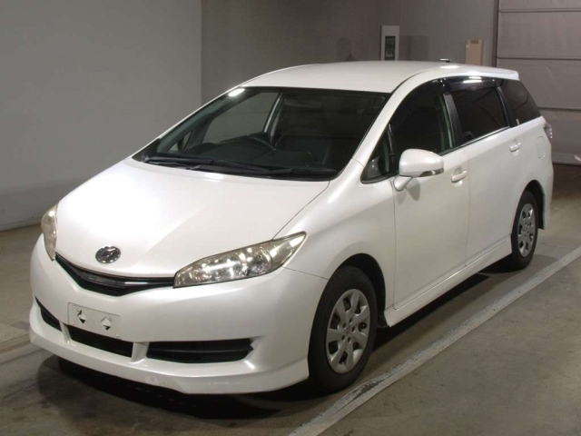 TOYOTA WISH 2014