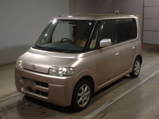 DAIHATSU TANTO 2005