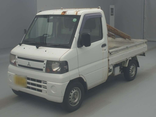 MITSUBISHI MINICAB TRUCK 2010