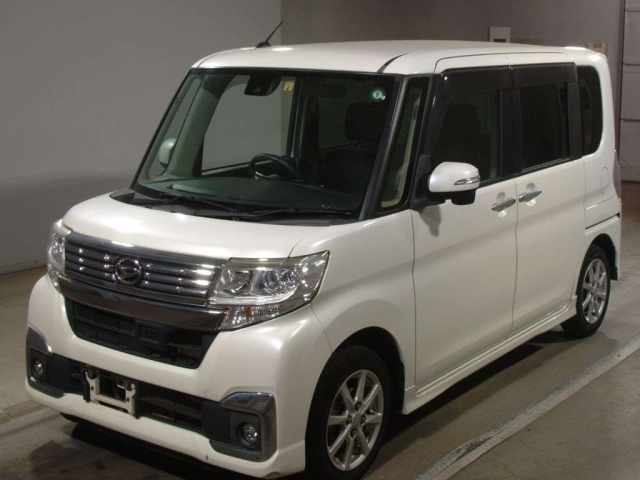 DAIHATSU TANTO 2016