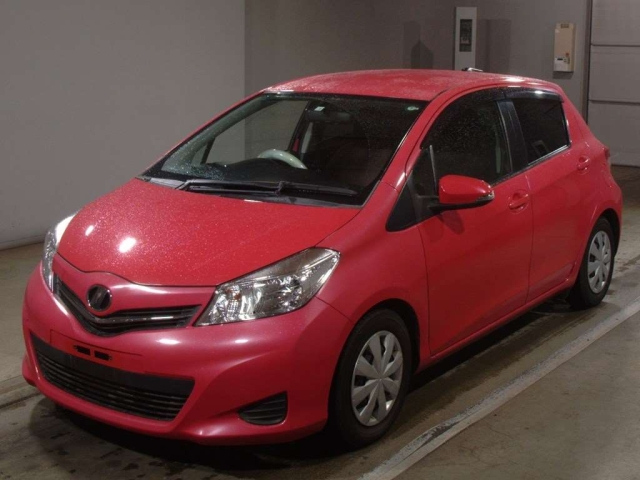 TOYOTA VITZ 2012