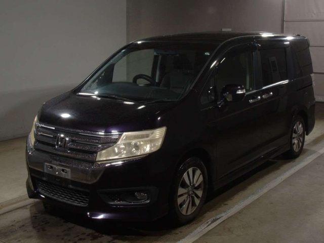 HONDA STEP WAGON 2013
