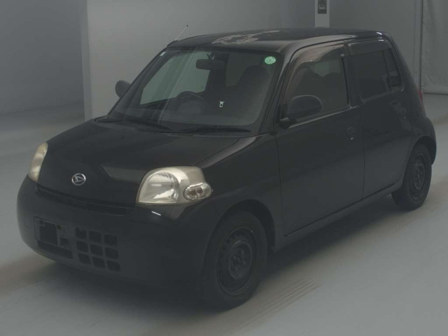 DAIHATSU ESSE 2011