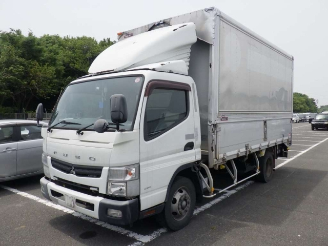 MITSUBISHI CANTER 2011