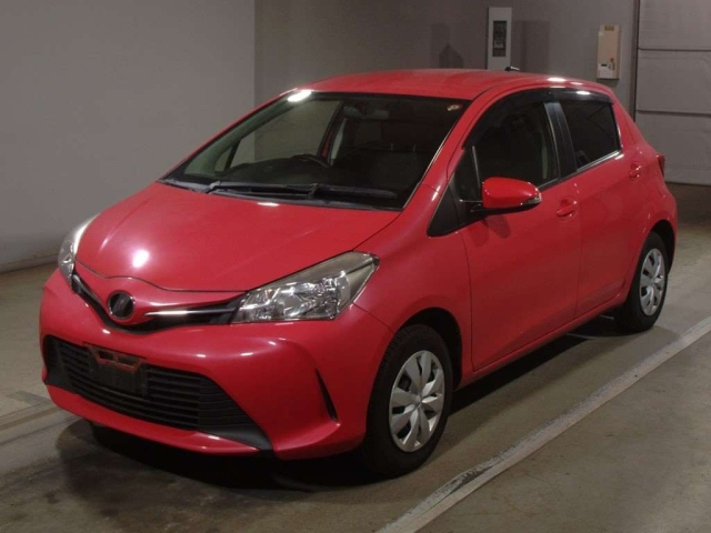 TOYOTA VITZ 2014