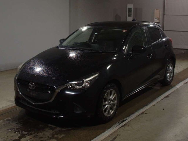 MAZDA DEMIO 2016