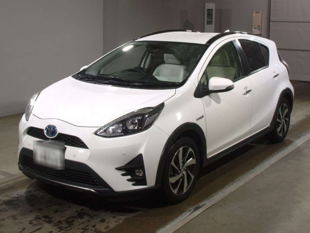 TOYOTA AQUA 2019