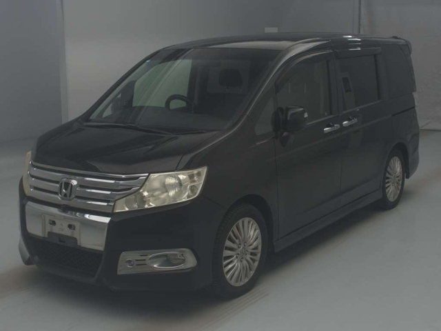 HONDA STEP WAGON 2011