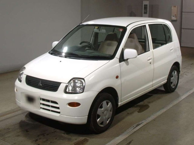 MITSUBISHI MINICA 2011