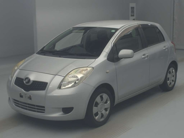TOYOTA VITZ 2005