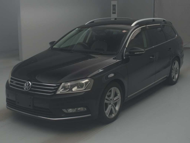 VOLKSWAGEN PASSAT VARIANT 2014