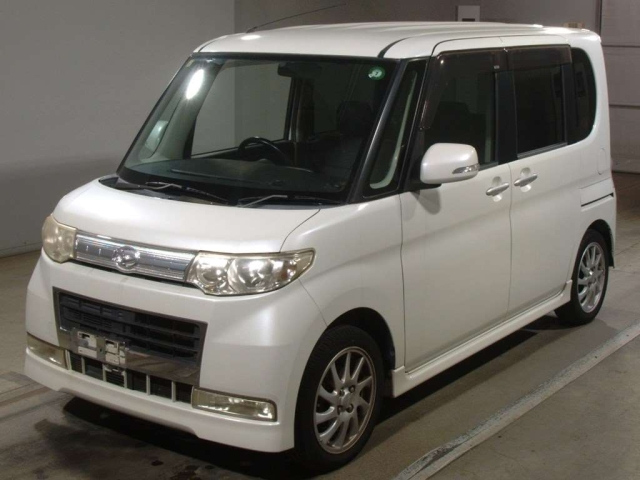 DAIHATSU TANTO 2008
