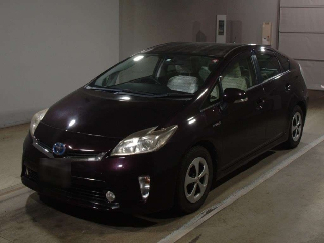 TOYOTA PRIUS 2014