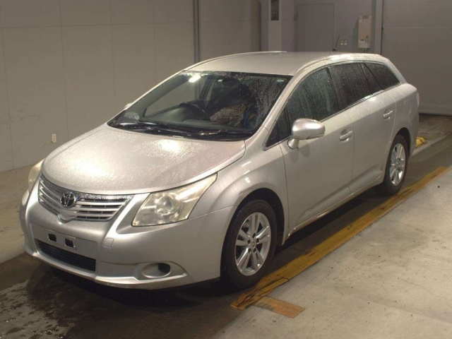 TOYOTA AVENSIS WAGON 2012